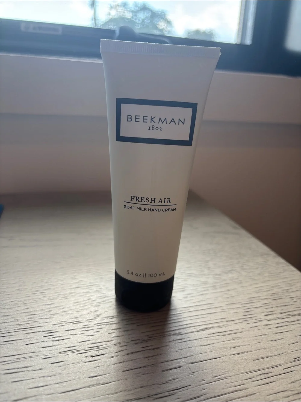 Beekman 1802 Fresh Air Goat Milk Hand Cream - White & Black